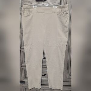 Women's Croft and Barrow Pull on Khaki Pants